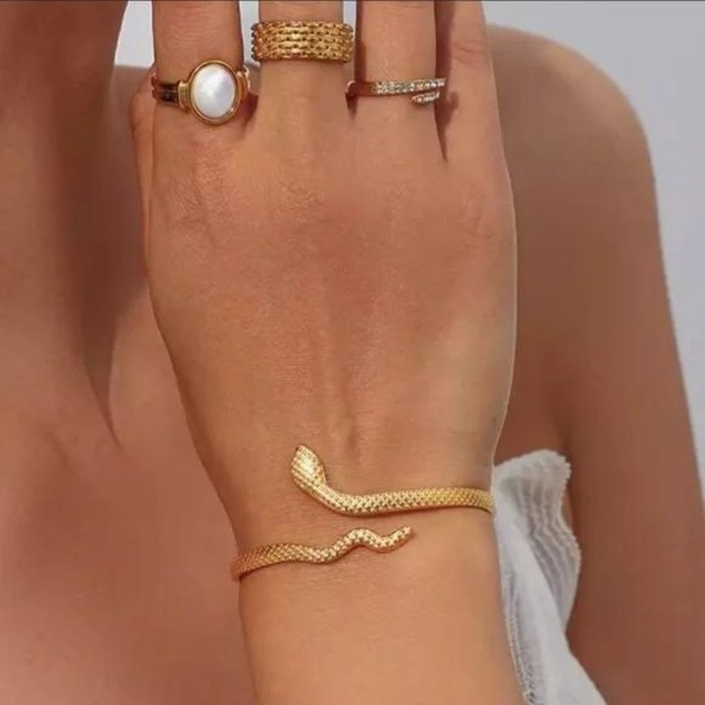 NEW ADJUSTABLE 18K GOLD SNAKE BANGLE CUFF BRACELET, NICE BRACELET, CUTE BRACELET